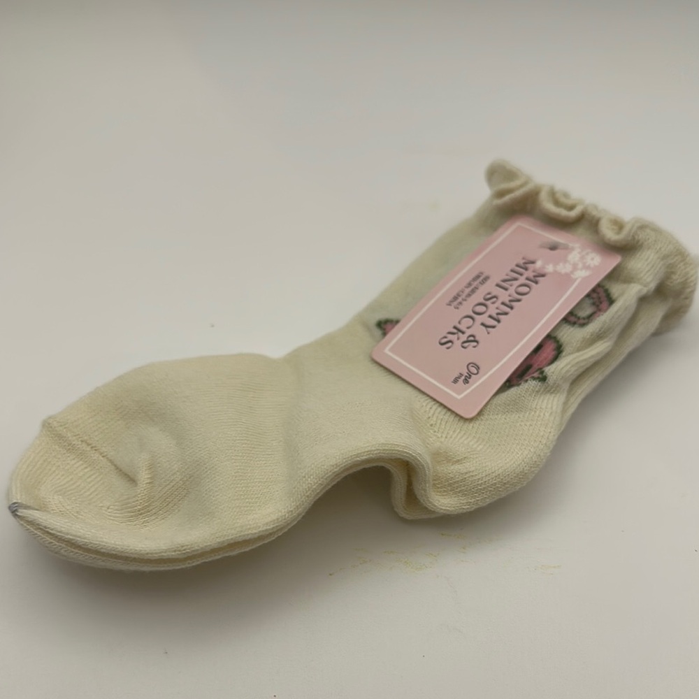 Set of Kids’ Light Pink Bow Slippers, Bow Socks, and Bow Trinket Dish - Picture 9 of 15